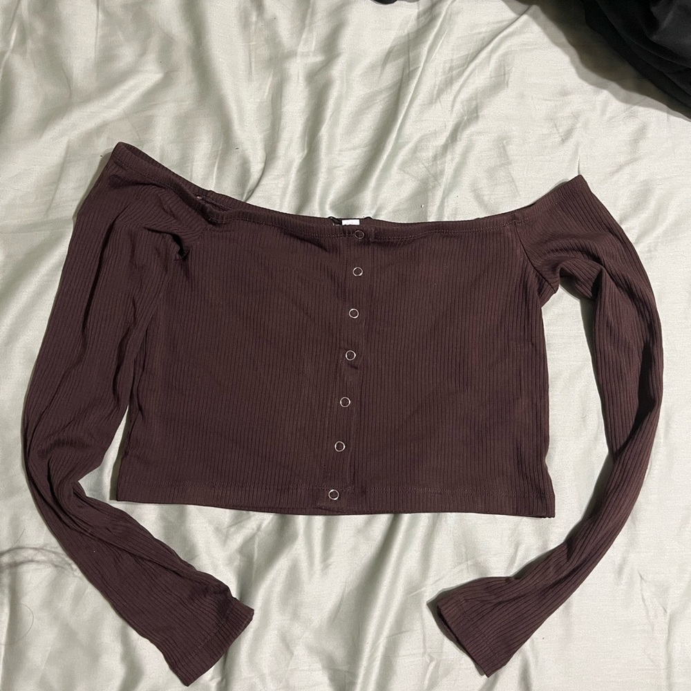 Garage Off-Shoulder Buttoned Crop Top in Brown